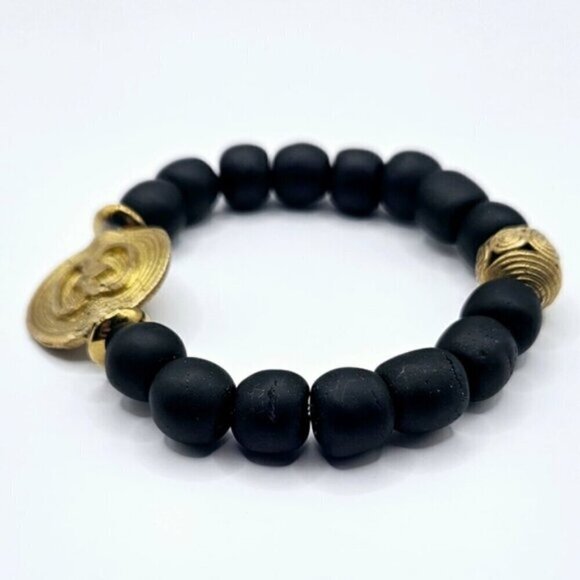 Onyx Black and Gold Bracelet - Picture 3 of 7